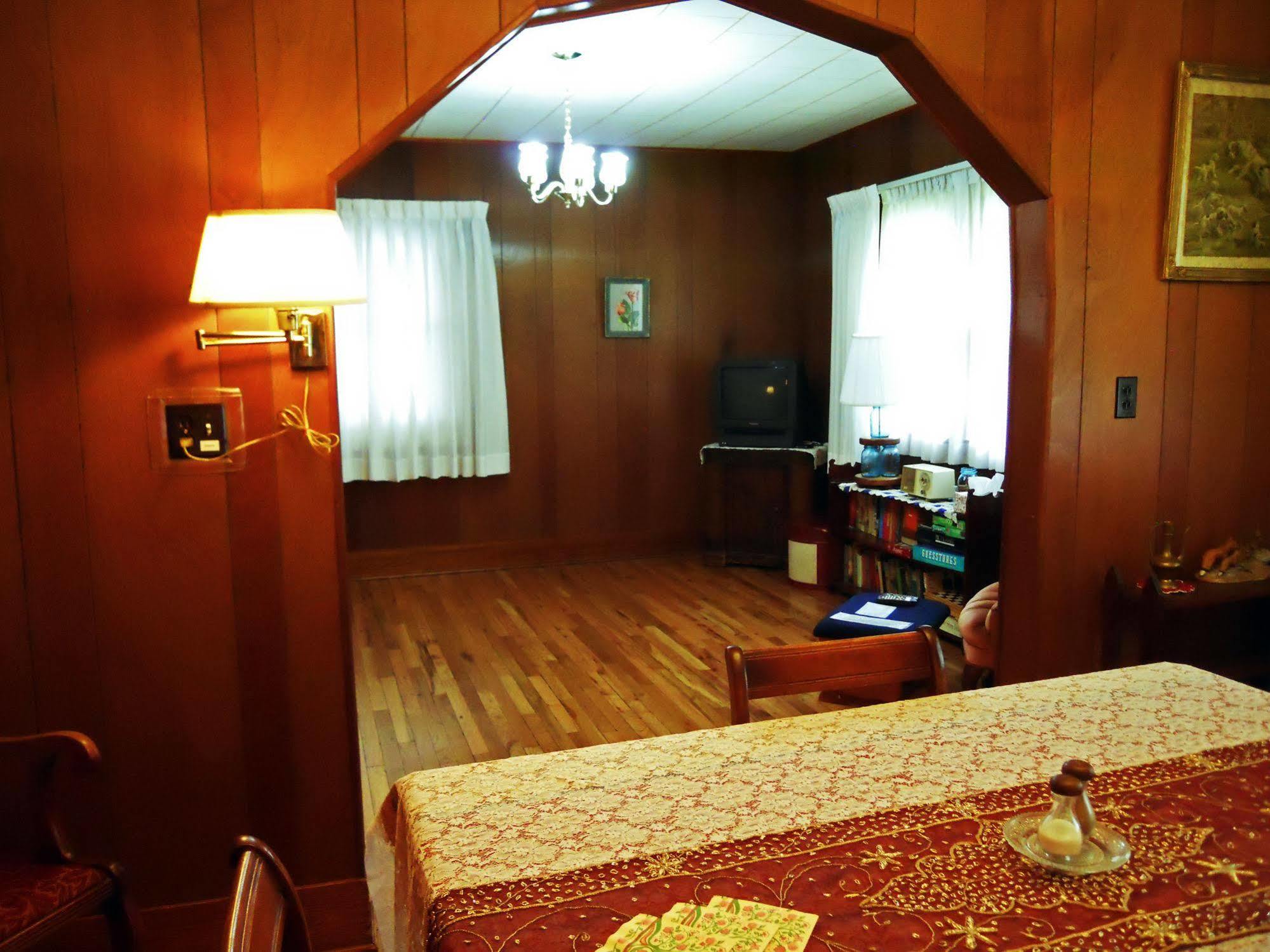 Little River Inn Motel Leon Exteriér fotografie
