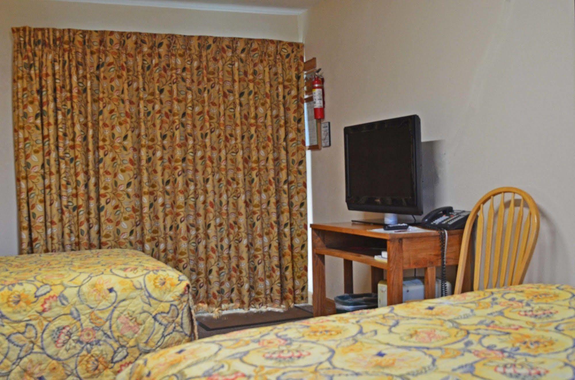 Little River Inn Motel Leon Exteriér fotografie